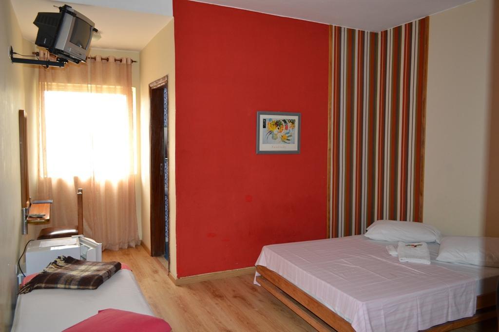 Hotel Pousada Icarai Poços de Caldas Dış mekan fotoğraf